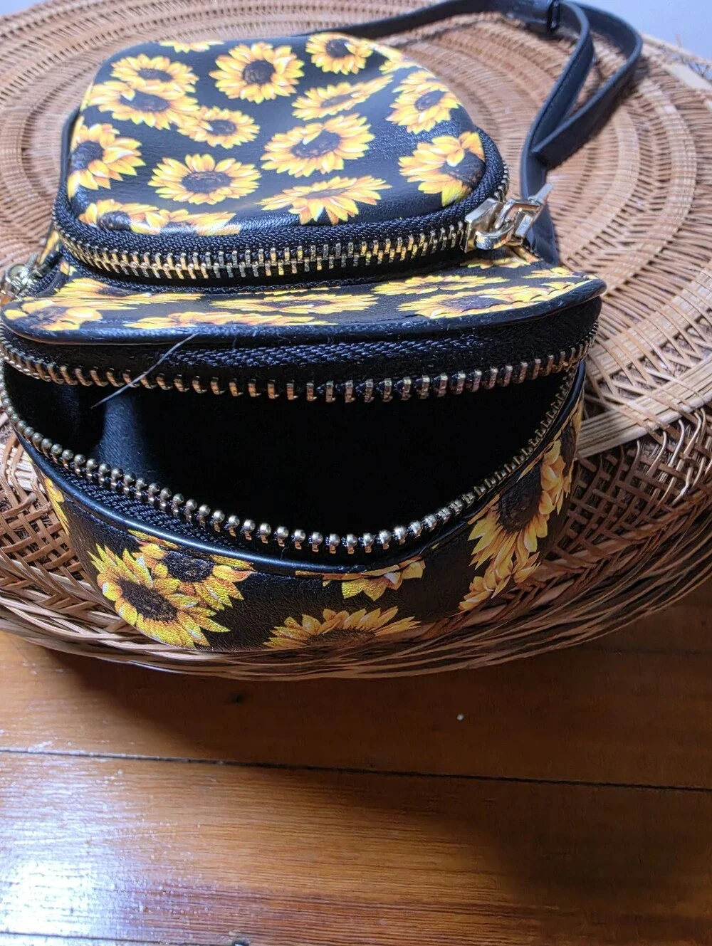 Bundle Of 4 Assorted Little Girl Mini Bags